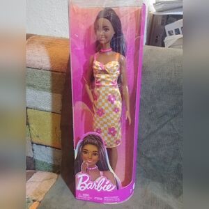 Barbie Fashionistas Doll #233